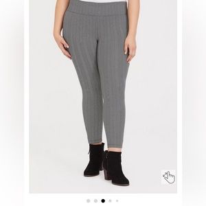 Torrid size 0 slim fix ponte pixie pant